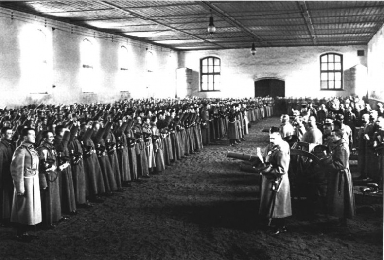 Иллюстрация к книге — Первая мировая. Проигравшие победители. Русские генералы [i_035.jpg]