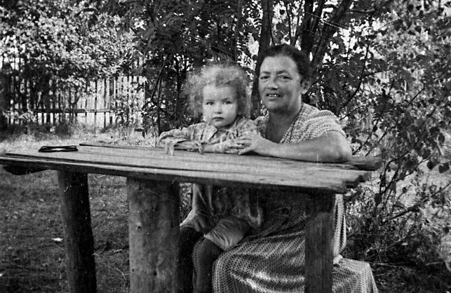 Иллюстрация к книге — Мне всегда везет! Мемуары счастливой женщины [i_011.jpg]