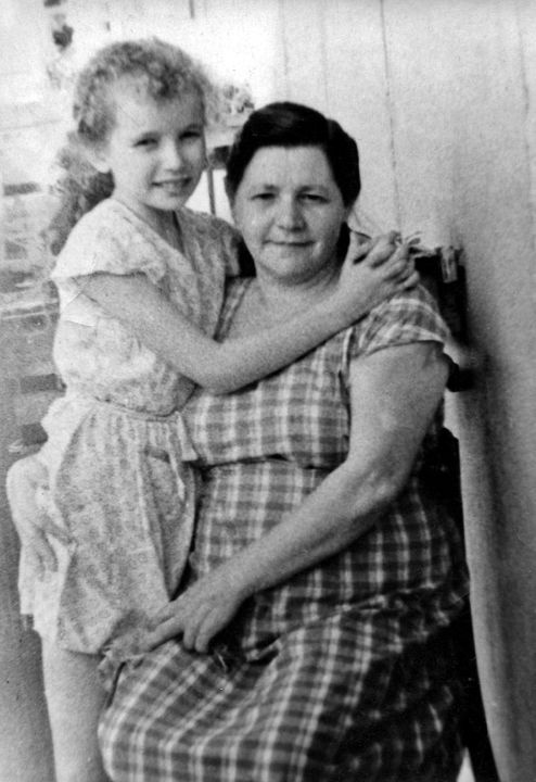 Иллюстрация к книге — Мне всегда везет! Мемуары счастливой женщины [i_012.jpg]