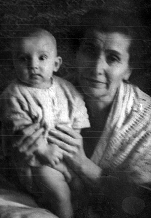 Иллюстрация к книге — Мне всегда везет! Мемуары счастливой женщины [i_031.jpg]