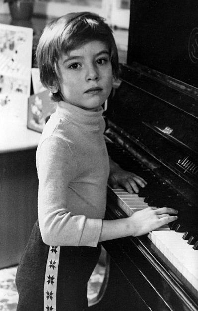 Иллюстрация к книге — Мне всегда везет! Мемуары счастливой женщины [i_075.jpg]