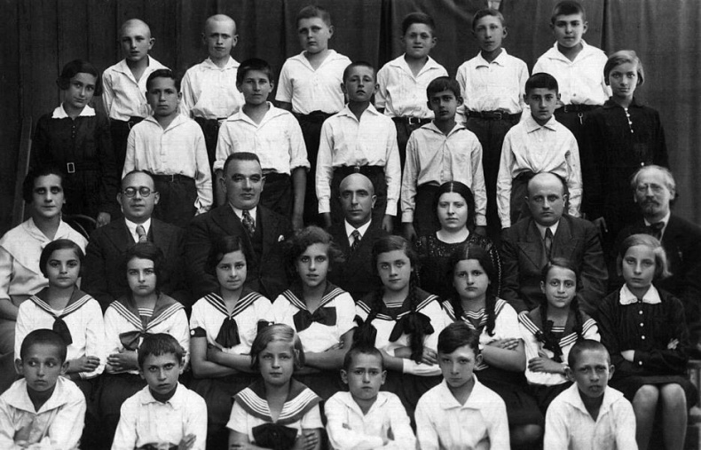 Иллюстрация к книге — Белосток-Москва [i_013.jpg]