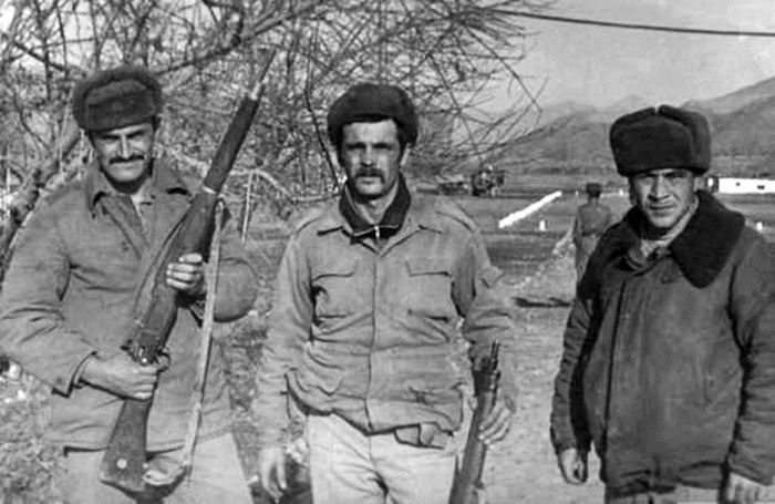 Иллюстрация к книге — Афганский дневник пехотного лейтенанта. &quot;Окопная правда&quot; войны [i_010.jpg]