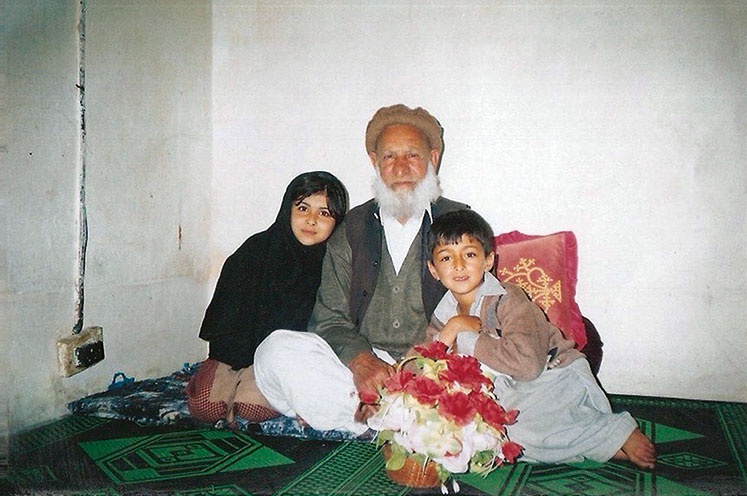 Иллюстрация к книге — Я - Малала. Уникальная история мужества, которая потрясла весь мир [i_017.jpg]