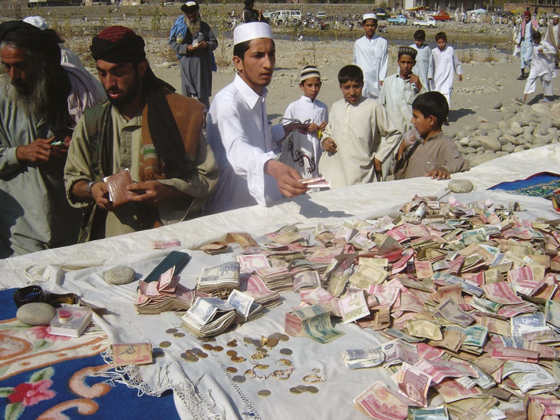 Иллюстрация к книге — Я - Малала. Уникальная история мужества, которая потрясла весь мир [i_022.jpg]