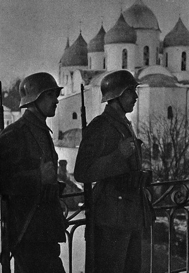 Иллюстрация к книге — Щит и меч Кенигсберга. Альбом [i_124.jpg]