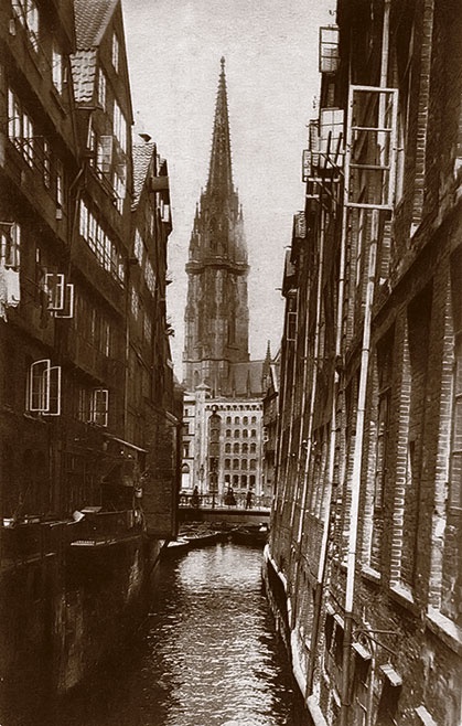 Иллюстрация к книге — Щит и меч Кенигсберга. Альбом [i_137.jpg]