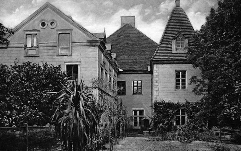 Иллюстрация к книге — Щит и меч Кенигсберга. Альбом [i_211.jpg]