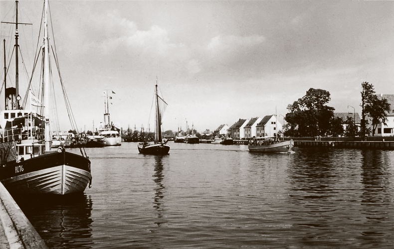 Иллюстрация к книге — Щит и меч Кенигсберга. Альбом [i_236.jpg]