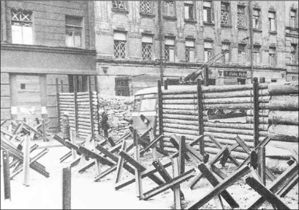 Иллюстрация к книге — Блокадные будни одного района Ленинграда [i_019.jpg]