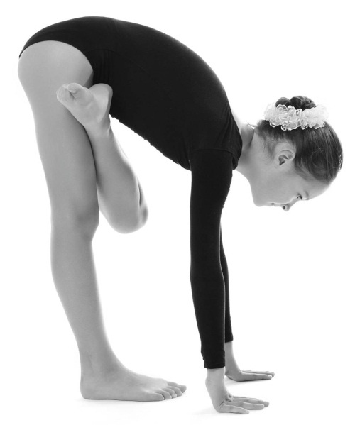 Иллюстрация к книге — Йога для детей. 100 лучших упражнений для укрепления здоровья [Autogen_eBook_id56.jpg]