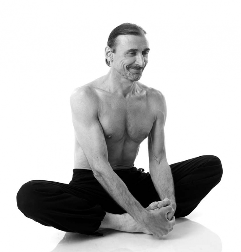 Иллюстрация к книге — Йога. Лучшие упражнения для каждого лунного дня. Сила Луны для здоровья и удачи [i_211.jpg]