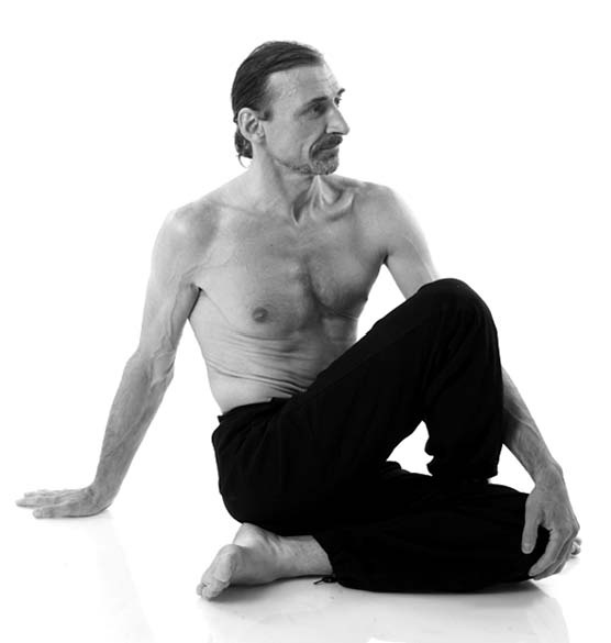 Иллюстрация к книге — Йога. Лучшие упражнения для каждого лунного дня. Сила Луны для здоровья и удачи [i_222.jpg]