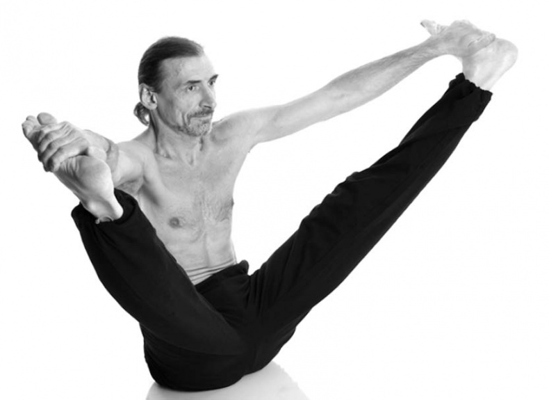 Иллюстрация к книге — Йога. Лучшие упражнения для каждого лунного дня. Сила Луны для здоровья и удачи [i_265.jpg]