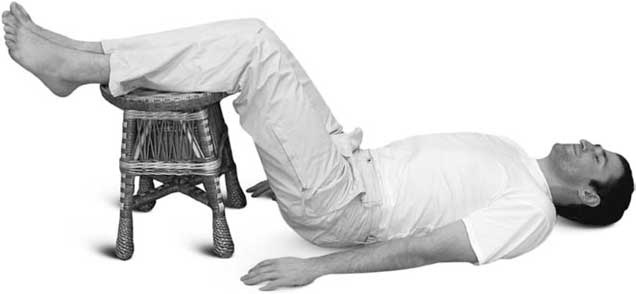 Иллюстрация к книге — Йога для позвоночника и суставов [i_002.jpg]