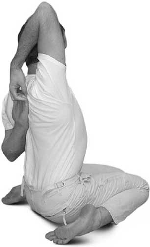 Иллюстрация к книге — Йога для позвоночника и суставов [i_098.jpg]