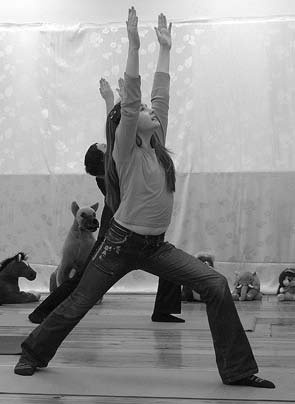 Иллюстрация к книге — Детская оздоровительная йога [i_011.jpg]