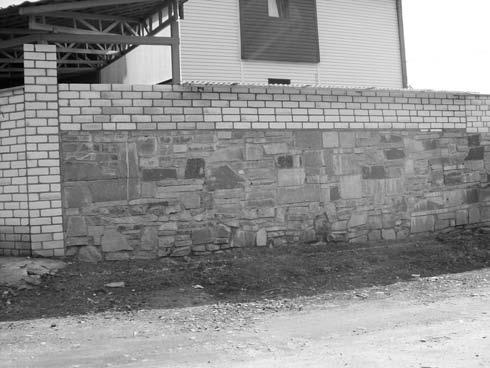 Иллюстрация к книге — Забор, ограда, калитка на дачном участке. Строим своими руками [i_058.jpg]