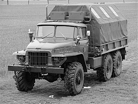 Иллюстрация к книге — Люди былой империи (сборник) [i_046.jpg]