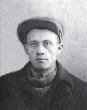 Иллюстрация к книге — Герой советского времени. История рабочего [i_002.jpg]