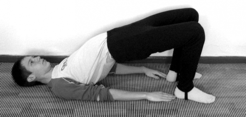 Иллюстрация к книге — Здоровье позвоночника. Системы Попова, Бубновского и другие методики излечения [i_046.jpg]