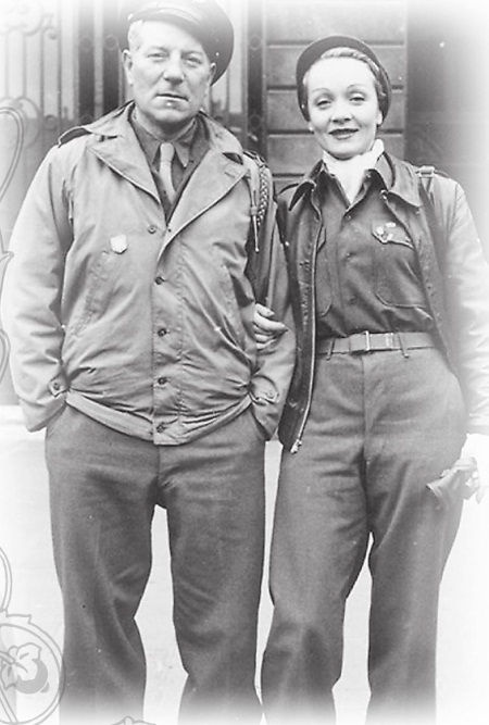 Иллюстрация к книге — Марлен Дитрих [i_049.jpg]