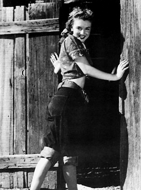 Иллюстрация к книге — Мэрилин Монро [Autogen_eBook_id14.jpg]