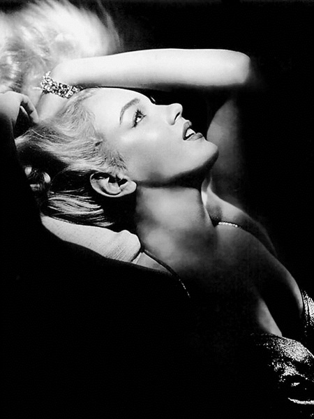 Иллюстрация к книге — Мэрилин Монро [Autogen_eBook_id36.jpg]