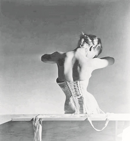 Иллюстрация к книге — Коко Шанель [i_058.jpg]