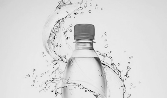 Иллюстрация к книге — Жизнь продолжается [i_003.jpg]