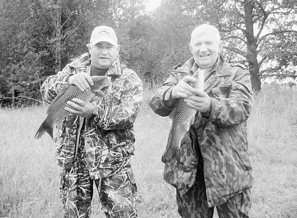 Иллюстрация к книге — Жизнь продолжается [i_004.jpg]