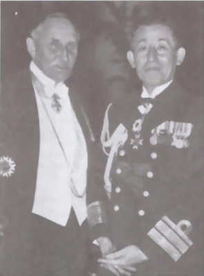 Иллюстрация к книге — Сумрачный гений III рейха. Карл Хаусхофер. Человек, стоявший за Гитлером [i_010.jpg]