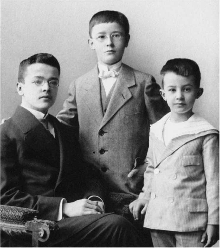 Иллюстрация к книге — Гиммлер. Инквизитор в пенсне [i_005.jpg]