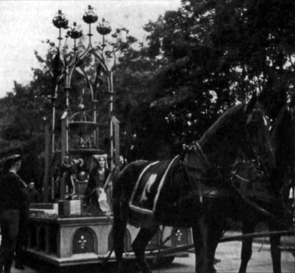 Иллюстрация к книге — Герольды &quot;Наследия предков&quot; [i_052.jpg]