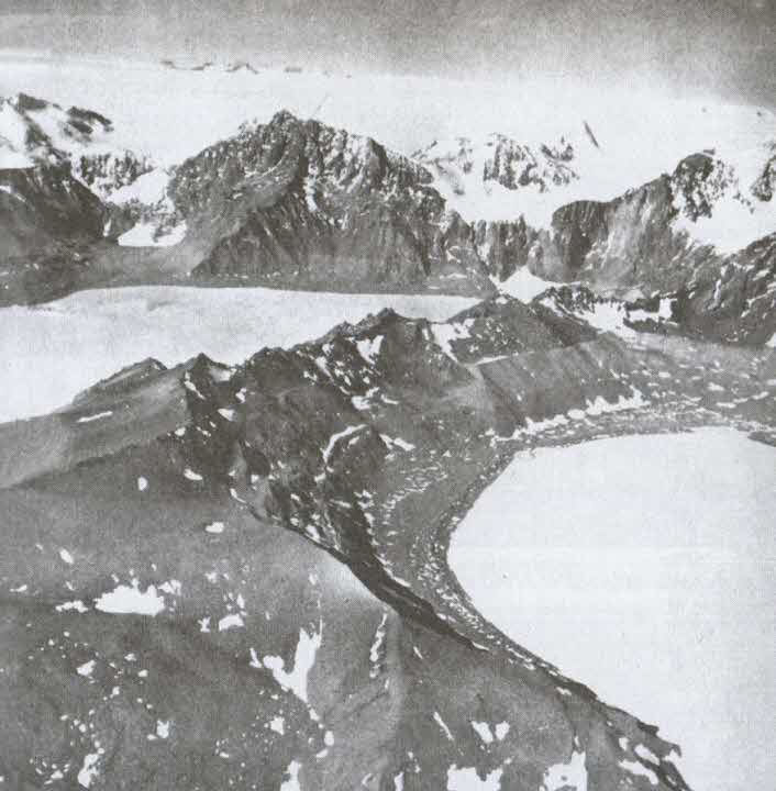 Иллюстрация к книге — Загадочная экспедиция. Что искали немцы в Антарктиде? [i_047.jpg]