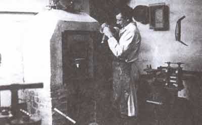 Иллюстрация к книге — Тайные общества Третьего рейха [i_033.jpg]