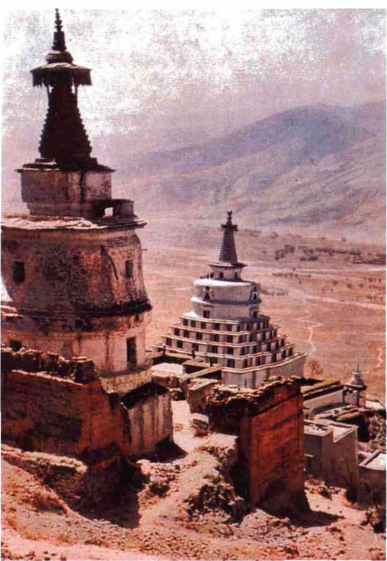 Иллюстрация к книге — Тибетская экспедиция СС. Правда о тайном немецком проекте [i_032.jpg]