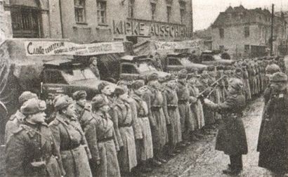 Иллюстрация к книге — Последняя крепость Рейха [i_023.jpg]