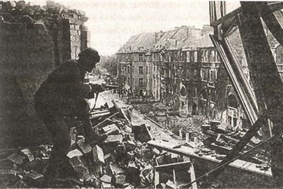 Иллюстрация к книге — Последняя крепость Рейха [i_034.jpg]