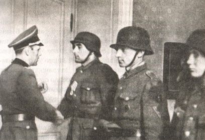 Иллюстрация к книге — Последняя крепость Рейха [i_043.jpg]