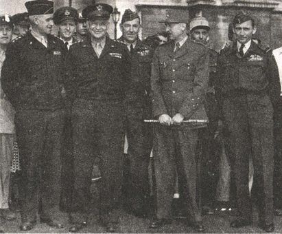 Иллюстрация к книге — Последняя надежда Гитлера [i_012.jpg]