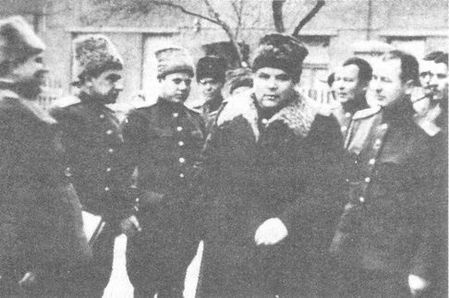 Иллюстрация к книге — 100 дней в кровавом аду. Будапешт - &quot;дунайский Сталинград&quot;? [i_006.jpg]