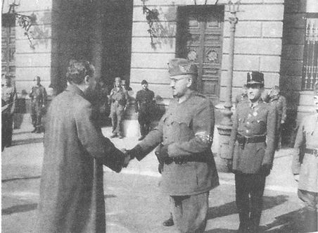 Иллюстрация к книге — 100 дней в кровавом аду. Будапешт - &quot;дунайский Сталинград&quot;? [i_028.jpg]