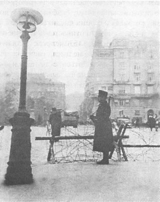 Иллюстрация к книге — 100 дней в кровавом аду. Будапешт - "дунайский Сталинград"? [i_048.jpg]