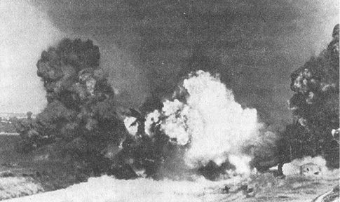 Иллюстрация к книге — Последнее наступление Гитлера. Разгром танковой элиты Рейха [i_064.jpg]