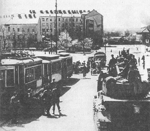 Иллюстрация к книге — Последнее наступление Гитлера. Разгром танковой элиты Рейха [i_074.jpg]