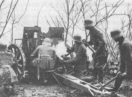 Иллюстрация к книге — &quot;Фаустники&quot; в бою [i_004.jpg]