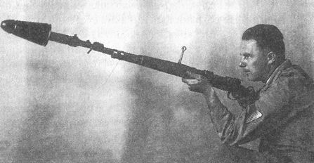 Иллюстрация к книге — &quot;Фаустники&quot; в бою [i_034.jpg]