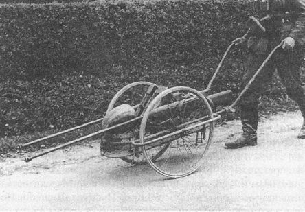 Иллюстрация к книге — &quot;Фаустники&quot; в бою [i_070.jpg]