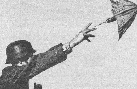 Иллюстрация к книге — &quot;Фаустники&quot; в бою [i_081.jpg]